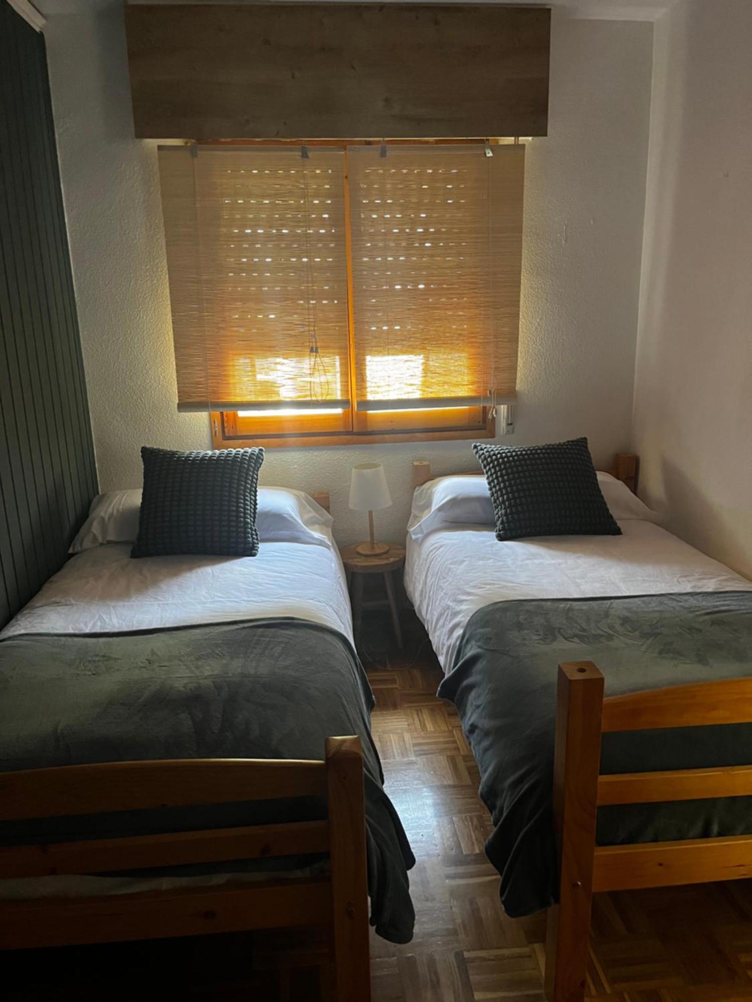 Apartamento Selva Blanca Villanua Bagian luar foto
